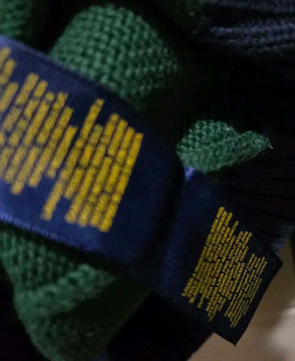 ニットハーフジップアップ