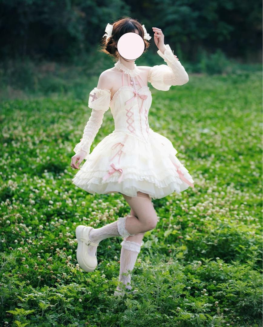 ロリータジャンパースカート??お出かけ、普段着にオススメ！飾り