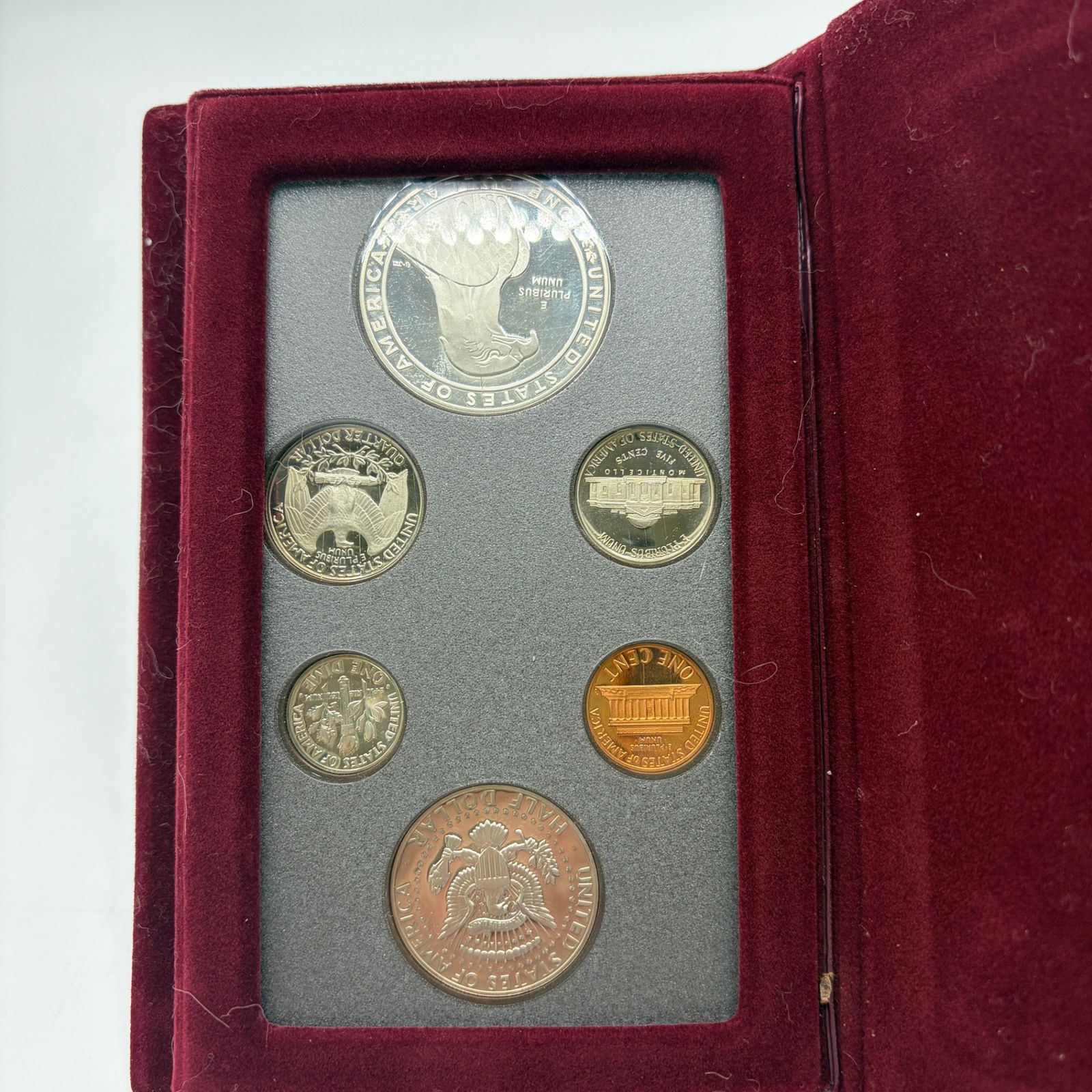 第23回 オリンピック競技大会 ロサンゼルス 1984年 1ドル銀貨 コイン