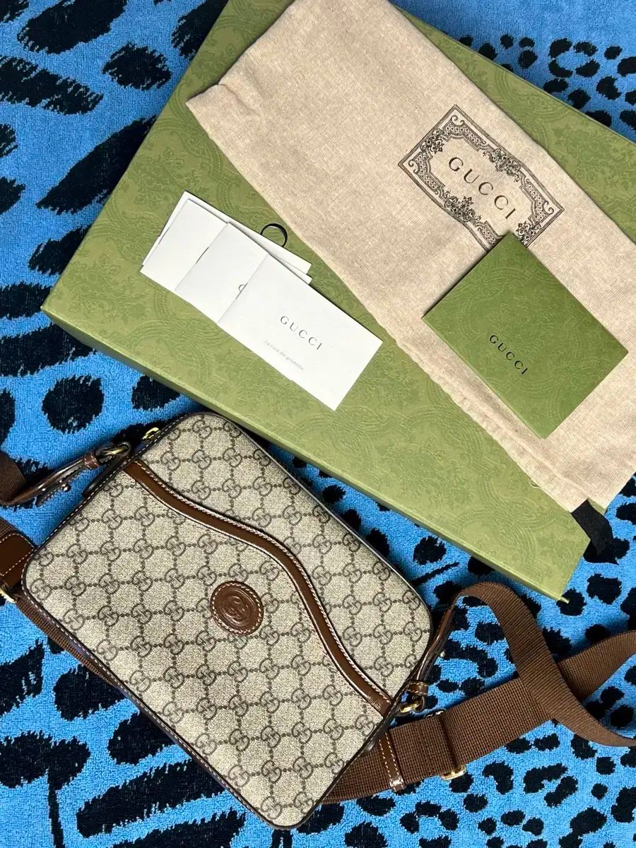 インターロッキング G