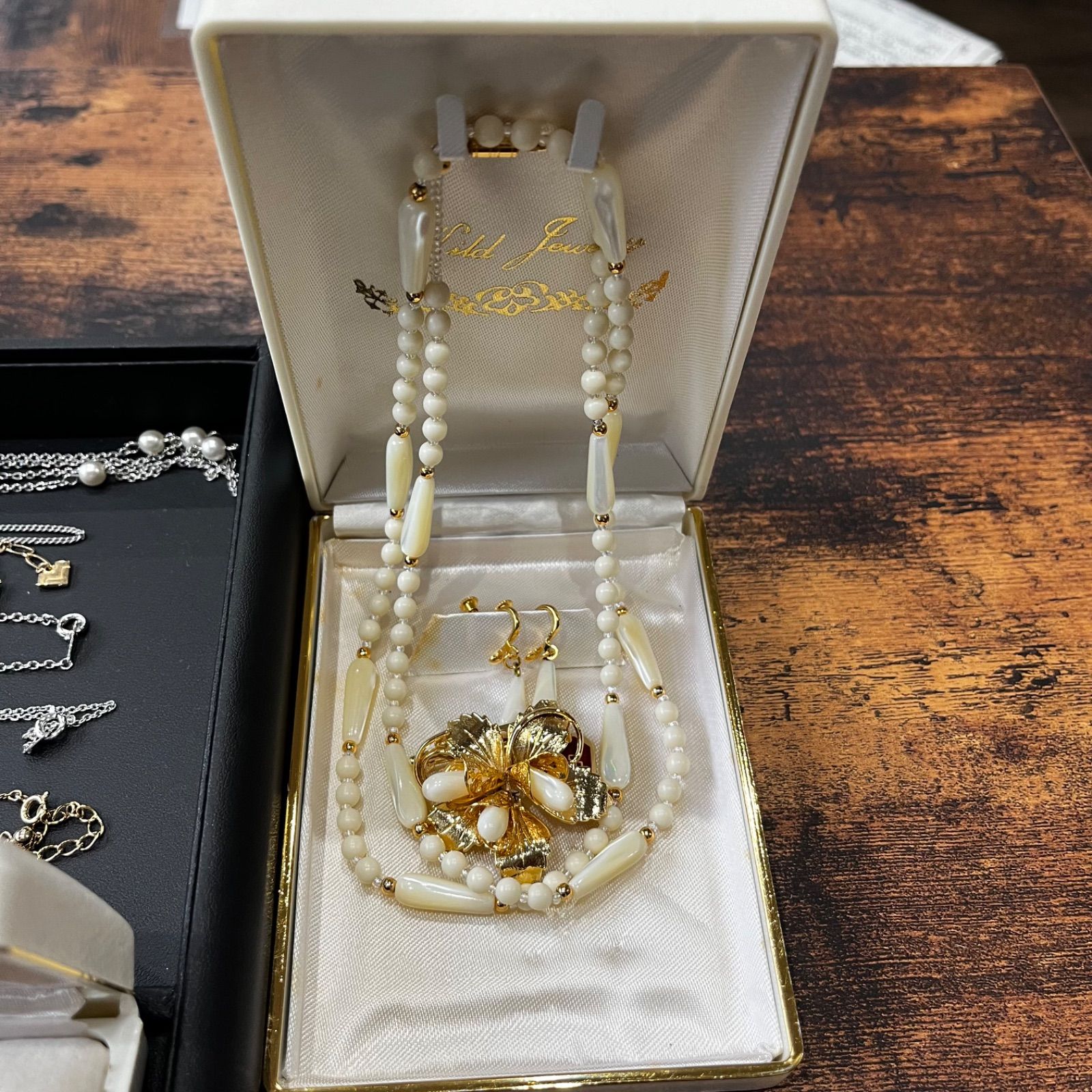 遺品整理 ブローチ 指輪 ネックレス イヤリング パール ゴールド