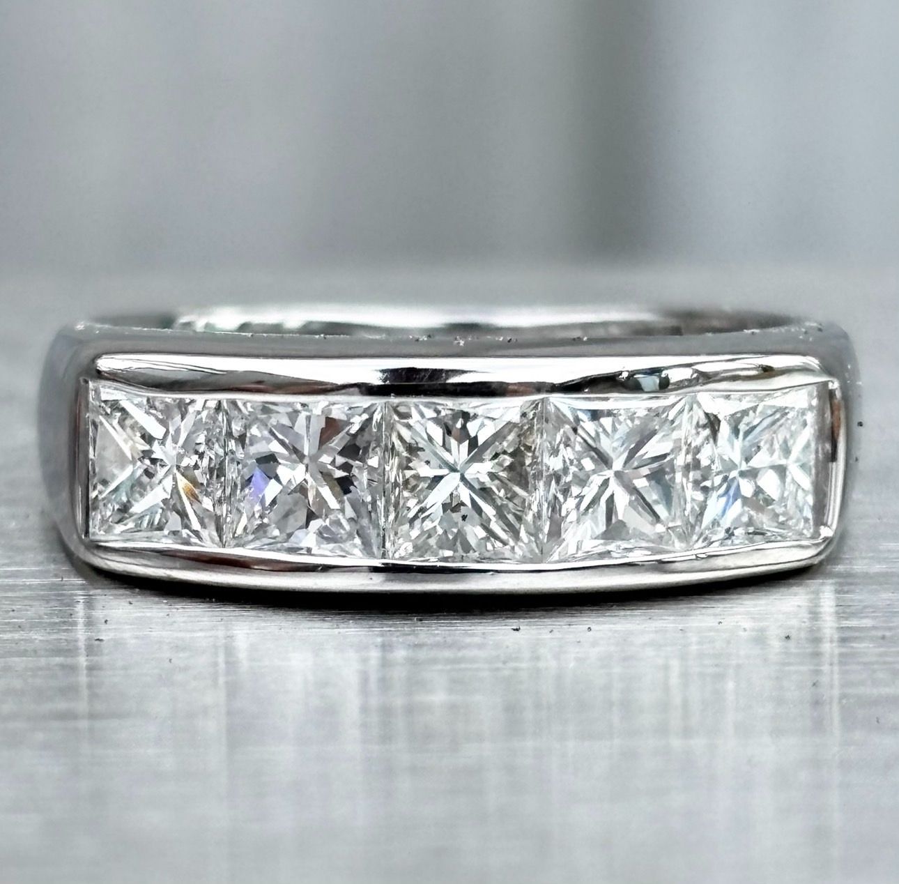 値下げしました❗️PT900プリンセスカット1ct１文字ダイヤモンドリング 限定品大特価】pt900 pt950【1.0ctUP】プリンセスカット