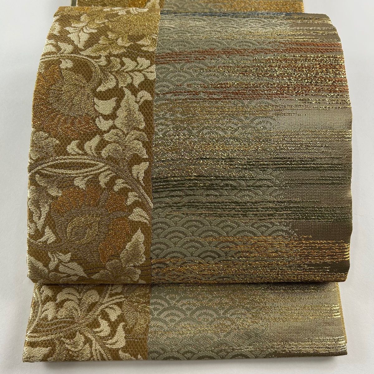 袋帯 美品 名品 草花 青海波 金糸 箔 山吹茶色 六通 正絹 【中古