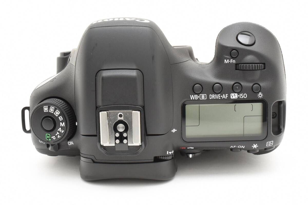 最安値，本物保証 ☆極上品☆ショット数14360回 キヤノン Canon EOS 7D