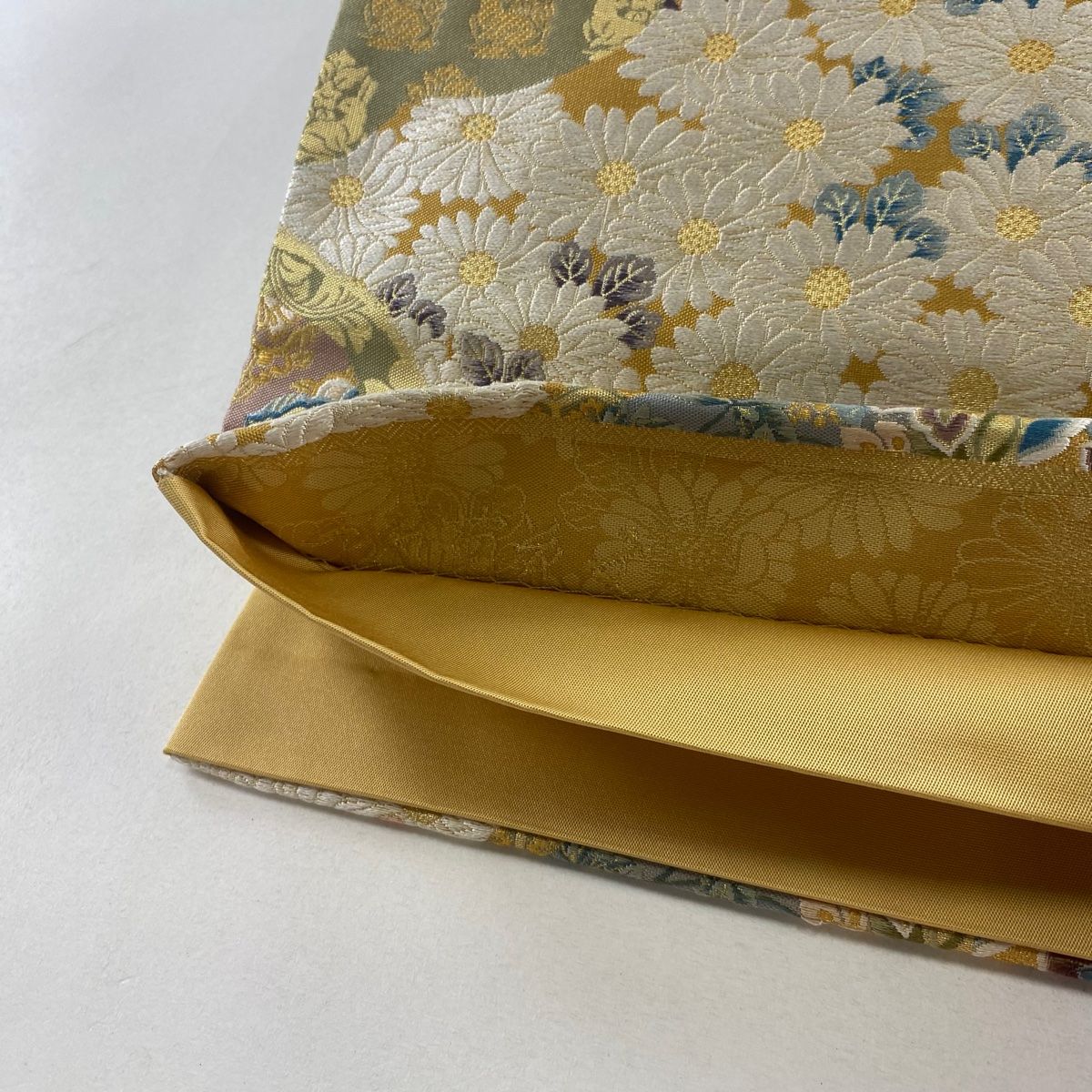 袋帯 名品 菊 華文 箔 金糸 山吹茶色 六通 正絹 【中古】 - メルカリ