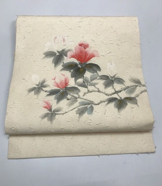 名古屋帯 正絹 白地に枝花模様 ヒゲ紬 髭紬 お太鼓柄 落款 中古】 名古屋帯 正絹 白地に枝花模様 ヒゲ紬 髭紬 九寸 お太鼓