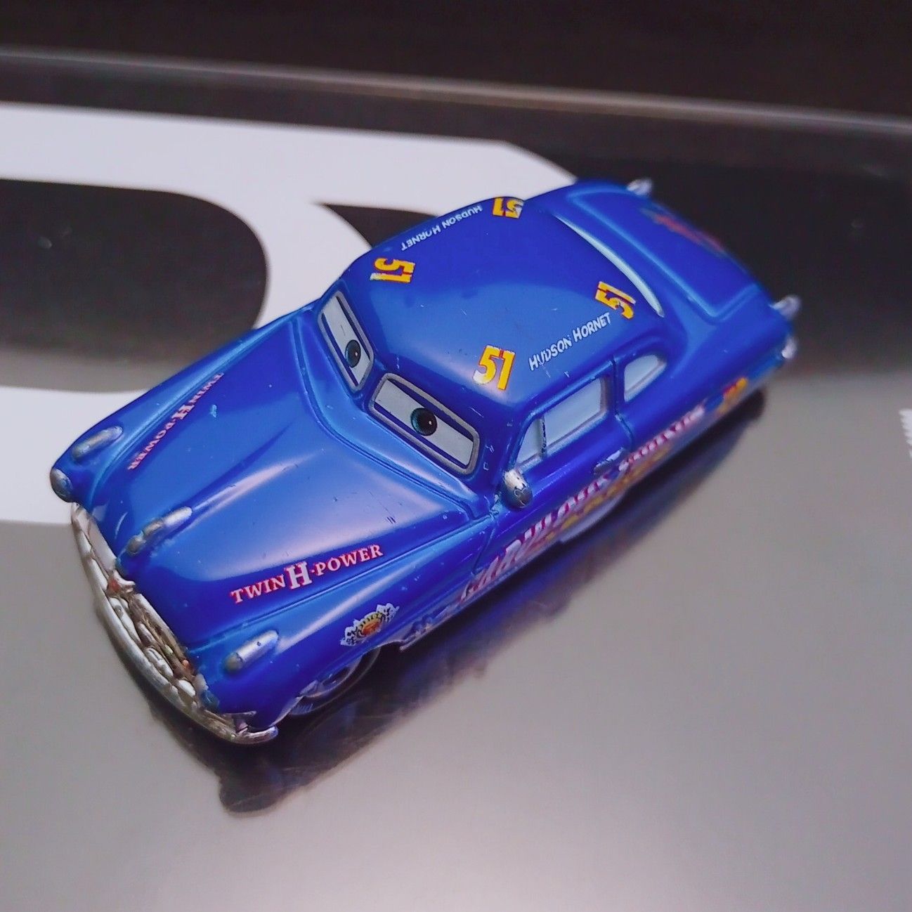 美品★廃盤　カーズ ミニカー 7台セット トミカ　ドックハドソンの仲間たち 廃盤 used品】カーズ トミカ ドック ハドソン（ホーネットタイプ