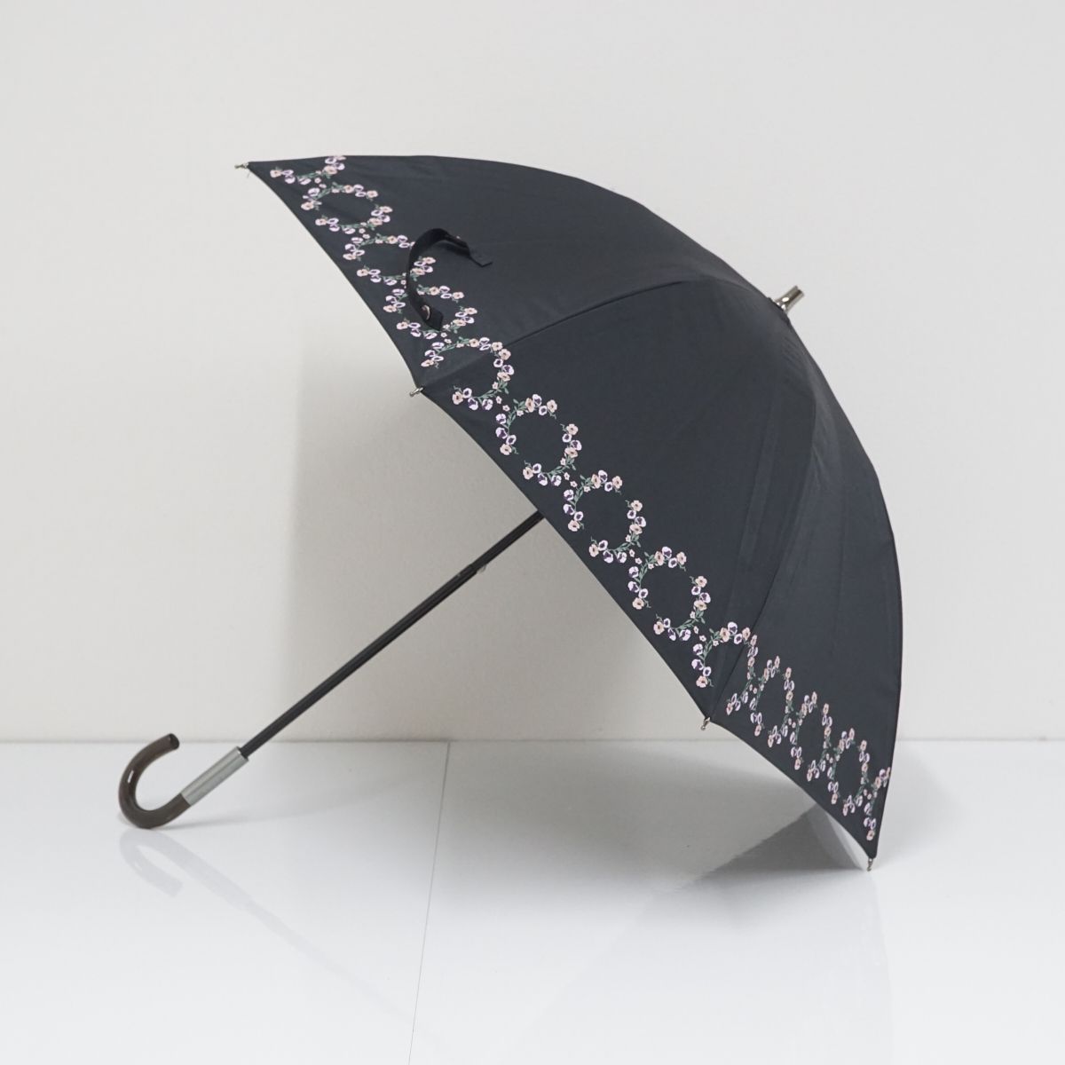 ANNA SUI アナスイ 晴雨兼用日傘 USED品 小花 ロゴ ブラック