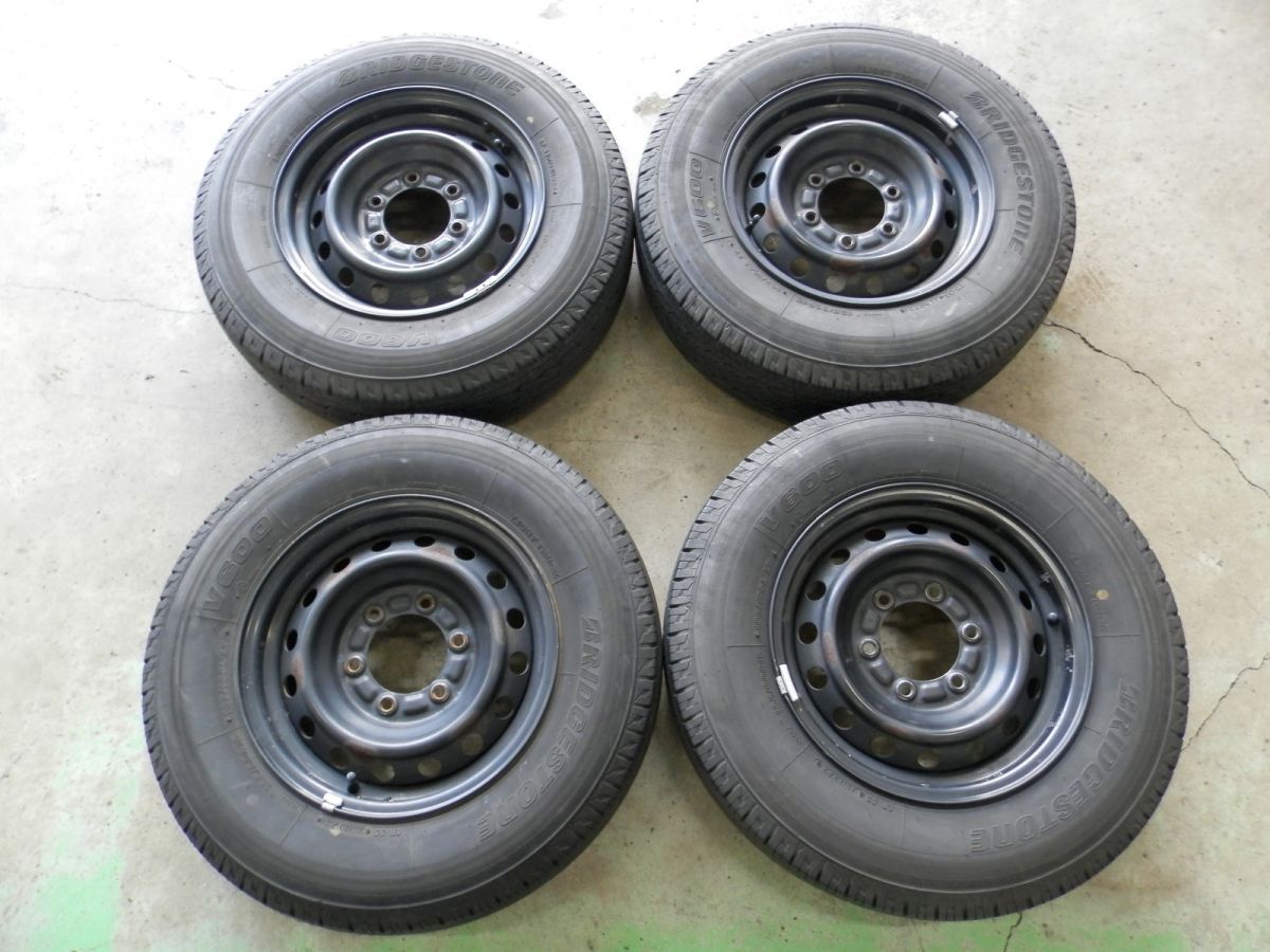 トヨタ 200 ハイエース 15インチ スチールホイール付ラジアルタイヤ 4本SET 195 80 R 15 107 105 L 製 6 0 J 35 H 139 7 KDH V