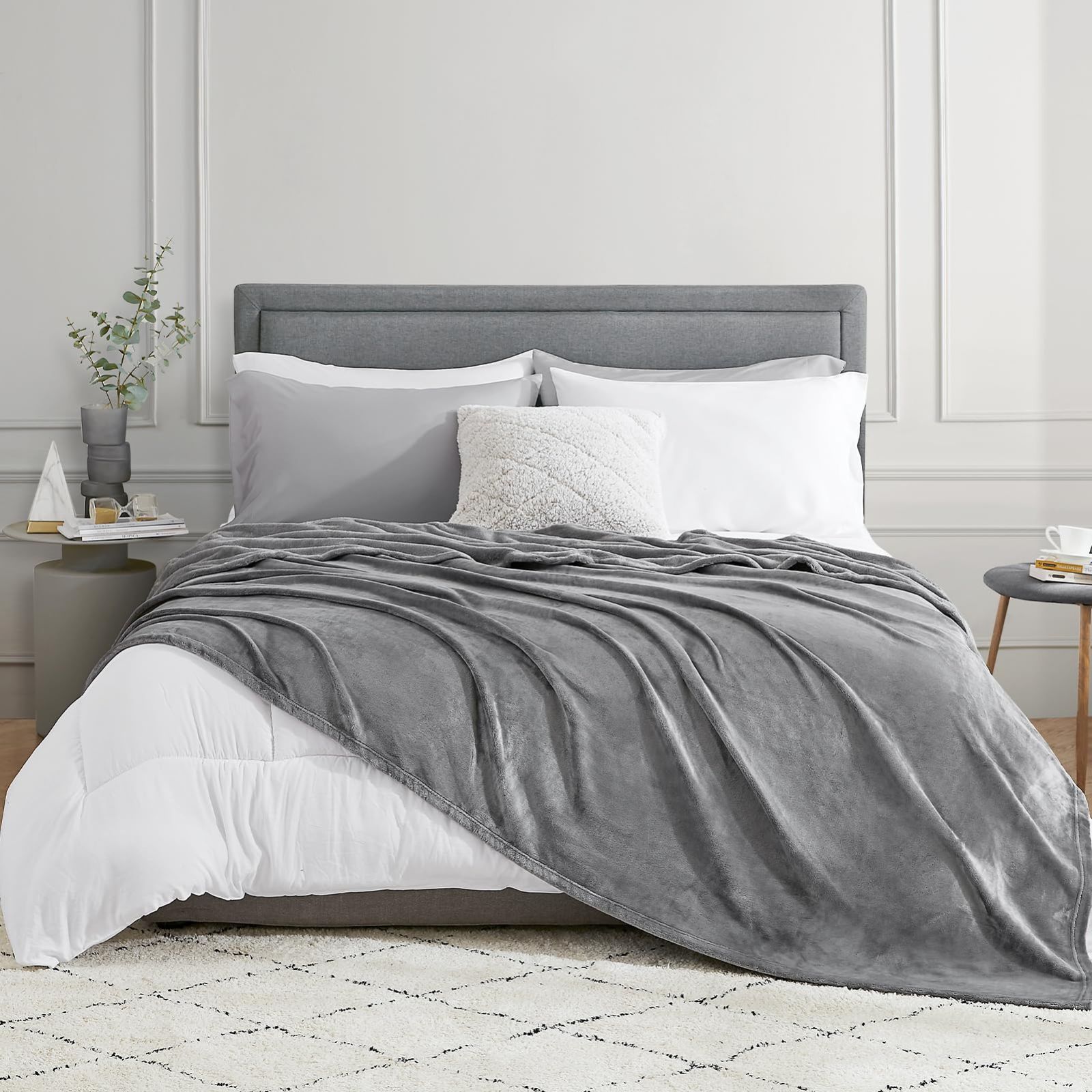 新品 Hansleep 毛布 もうふ 夏用 ダブル ブランケット 大きめ 200x220cm 大判 グレー マイクロファイバー 柔らかく 肌触り フランネル 洗える 軽量 静電防止 四季適用 (200x220グレー)