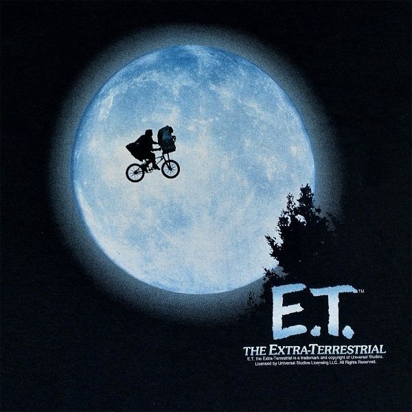 E.T. イーティー Moon Scene Tシャツ - メルカリ