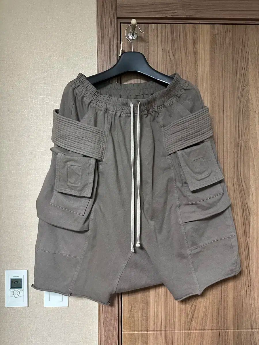 ショーツ ダスト