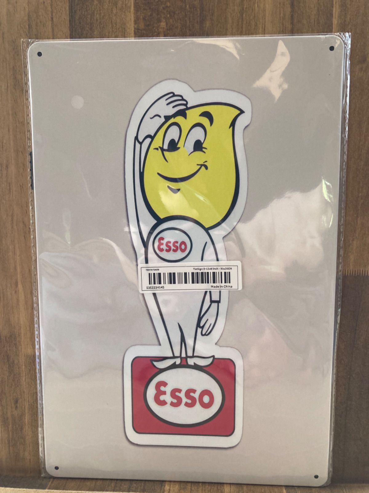 【新品】ブリキ看板　【エッソ　Esso】ヴィンテージ 　レトロ ノスタルジック ウォールアート バー　カフェ　ガレージ　車庫　寝室の装飾用  ブリキ ギフト サイン