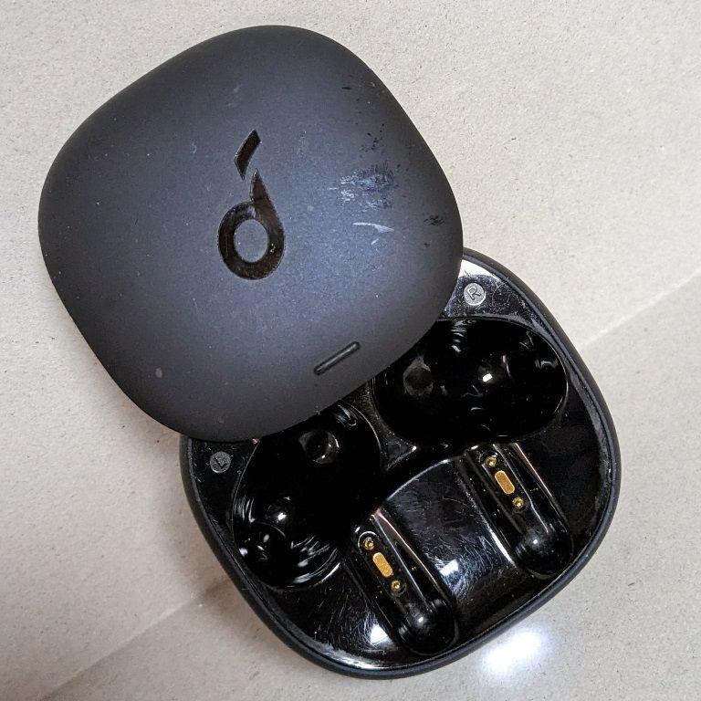 soundcore Liberty Air 2 Pro A3951 充電ケースのみ 黒 ブラック anker