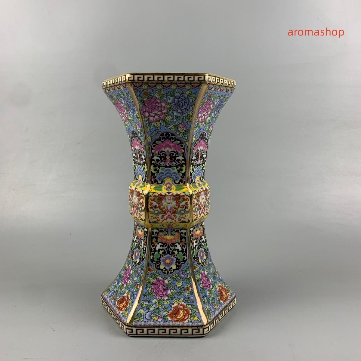 琺瑯彩 花瓶 六方花瓶 花柄 観賞 景徳鎮 装飾 賞物 中国陶磁 中国美術