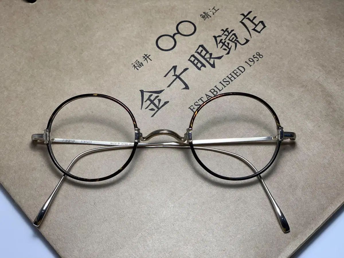 送料無料! 金子眼鏡 カネコ オプティカル サドルノーズ チタン メガネ 0090