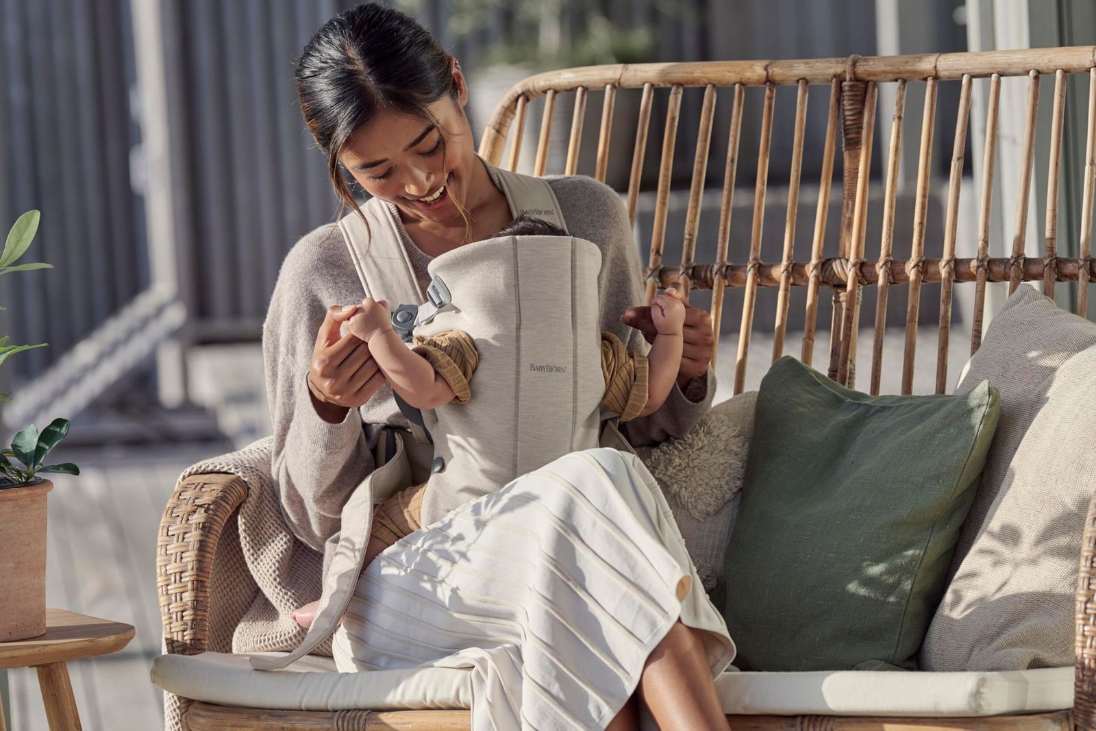 簡単装着 軽量コンパクト