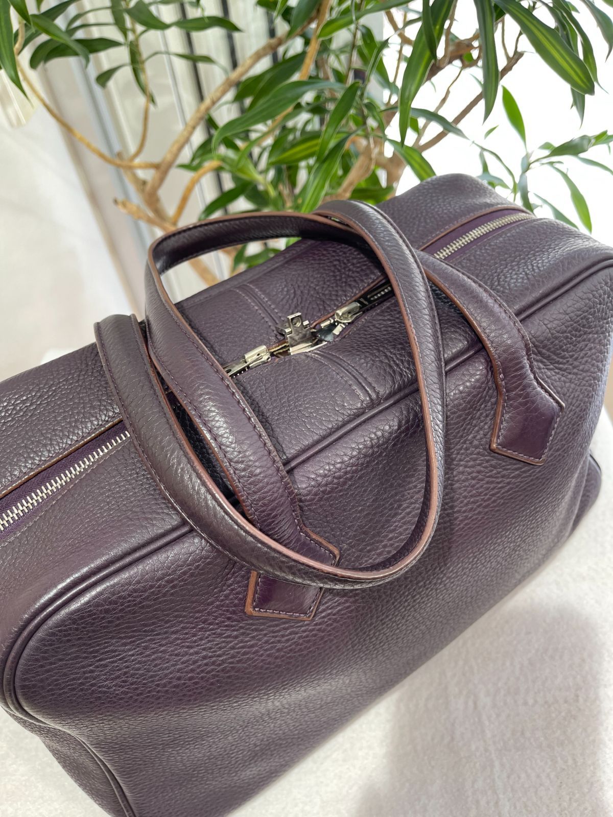 希少HERMESエルメス　ヴィクトリア35 レザン 美品】HERMES エルメス ヴィクトリア 35 トリヨンクレマンス