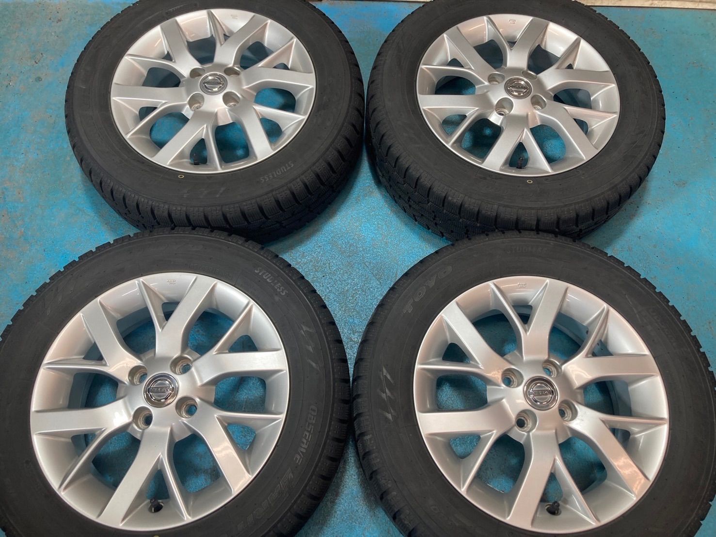 中古スタッドレス ノート 純正 15インチ 185/65R15 トーヨー GIZ 2020年