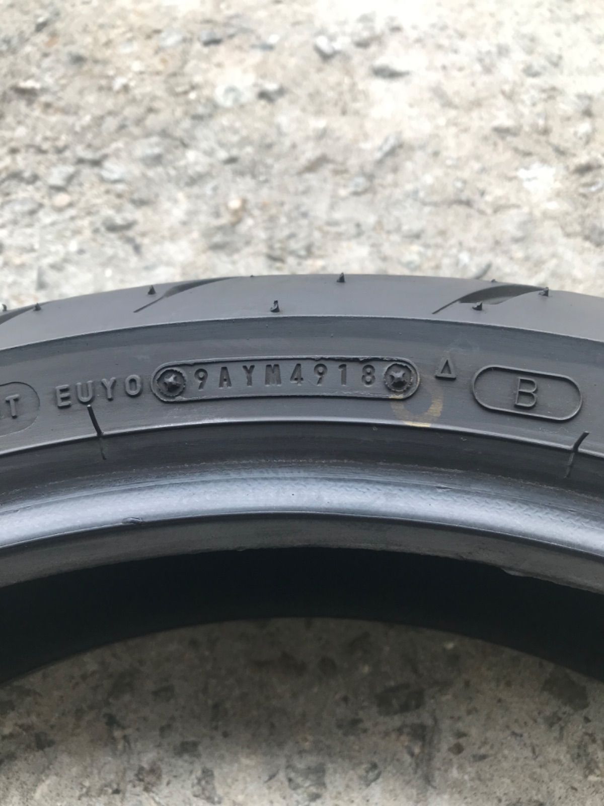 DUNLOP GPR300 前後セット！ 120/70ZR17 180/55ZR17 セット52 - 大阪激安