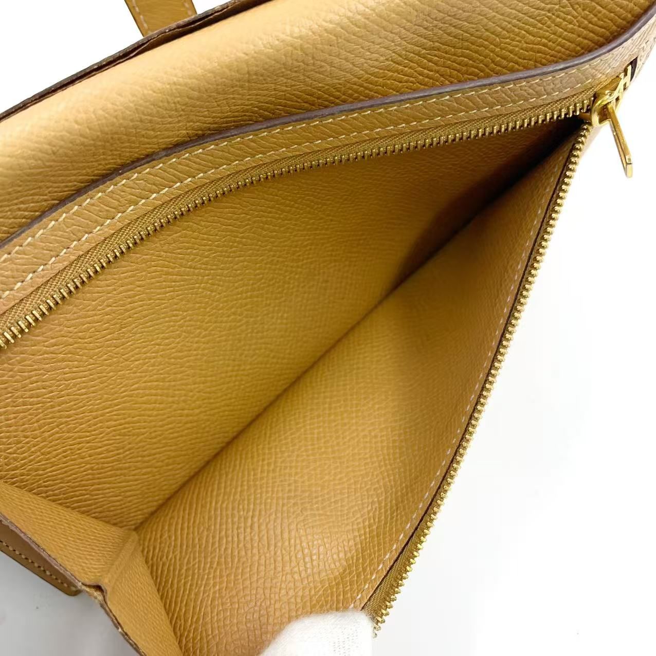 ターコイズブルー×ライトブラウン