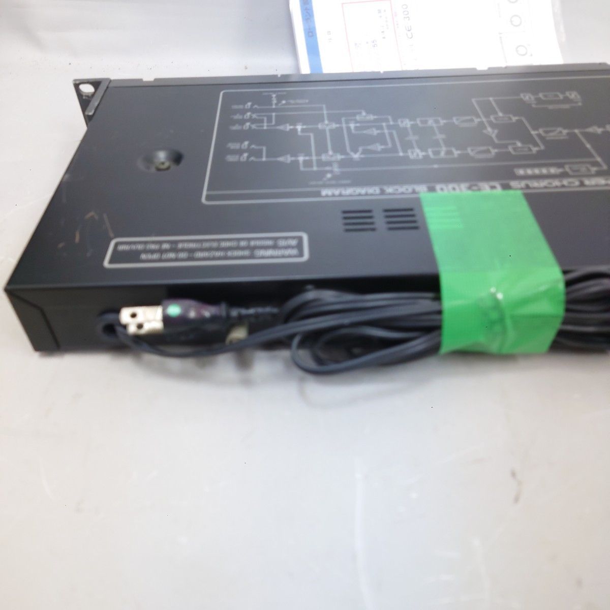 持ち運びやすい 動作品 BOSS CE-300 Super Chorus アナログコーラス ラックエフェクター 取扱説明書付 送料無料 ボス z-2265