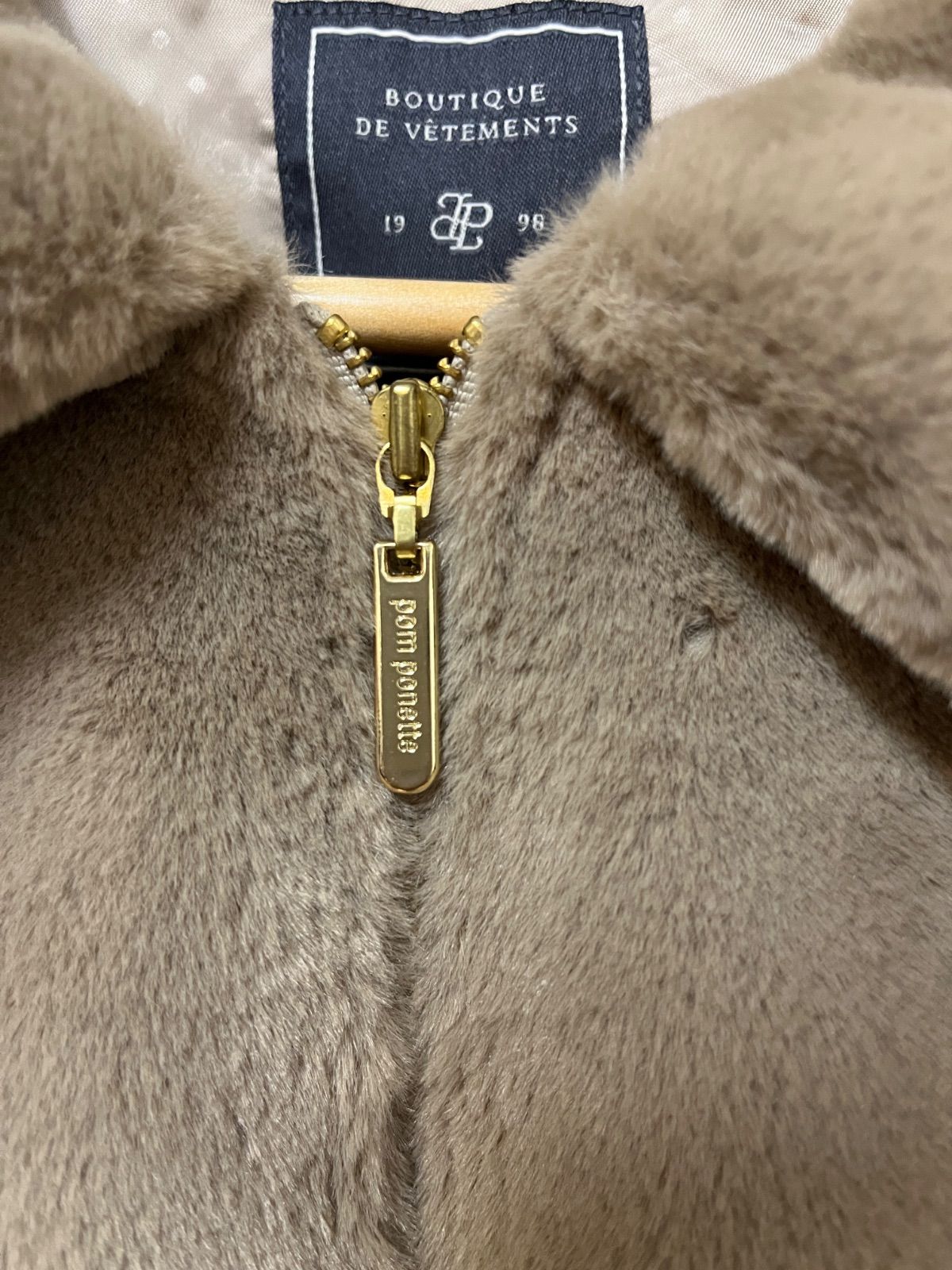  118 子供服 ブランド ポンポネットジュニア 165㎝ アウター ブローチ付き ナルミヤインターナショナル ポンポネット キッズアウター その他 コート