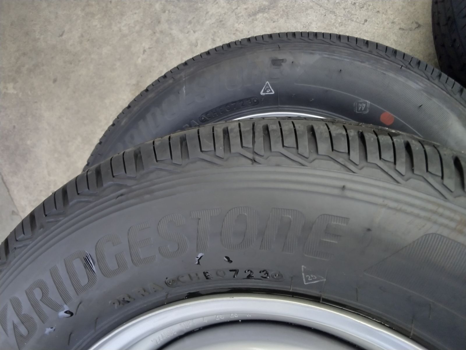 145|80R12 ダイハツ純正CAP