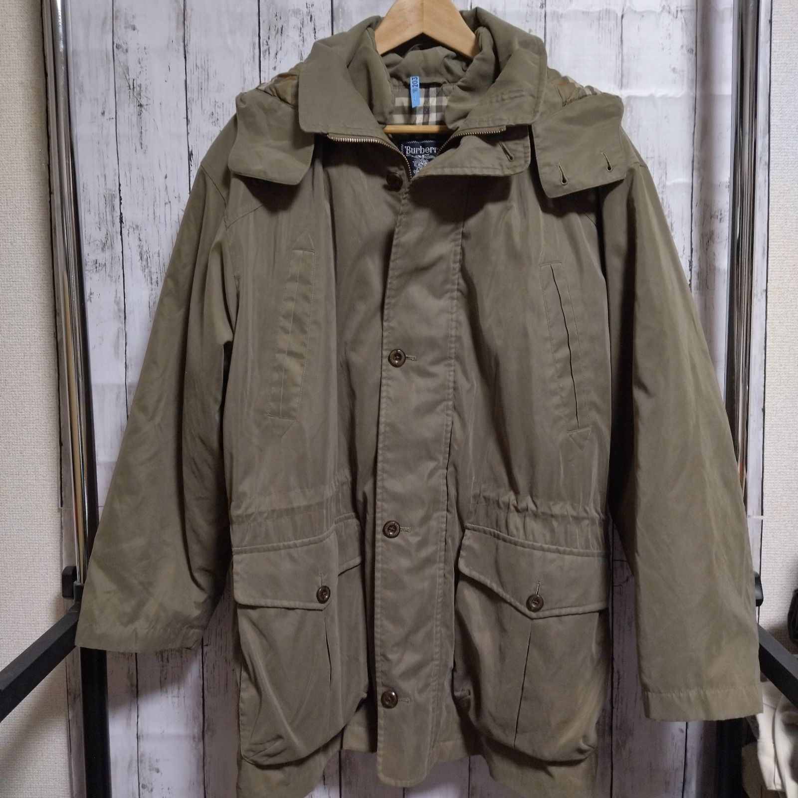 Burberrys　フードジャケット コート ノバチェック 中綿ライナー　玉虫色 Burberrys フードジャケット コート ノバチェック 中綿ライナー 玉虫色