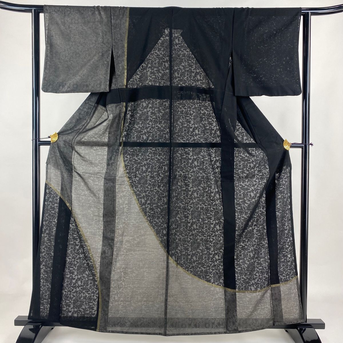 訪問着 身丈161cm 裄丈62.5cm S 紗袷 草花 箔 黒 正絹 名品 【中古  