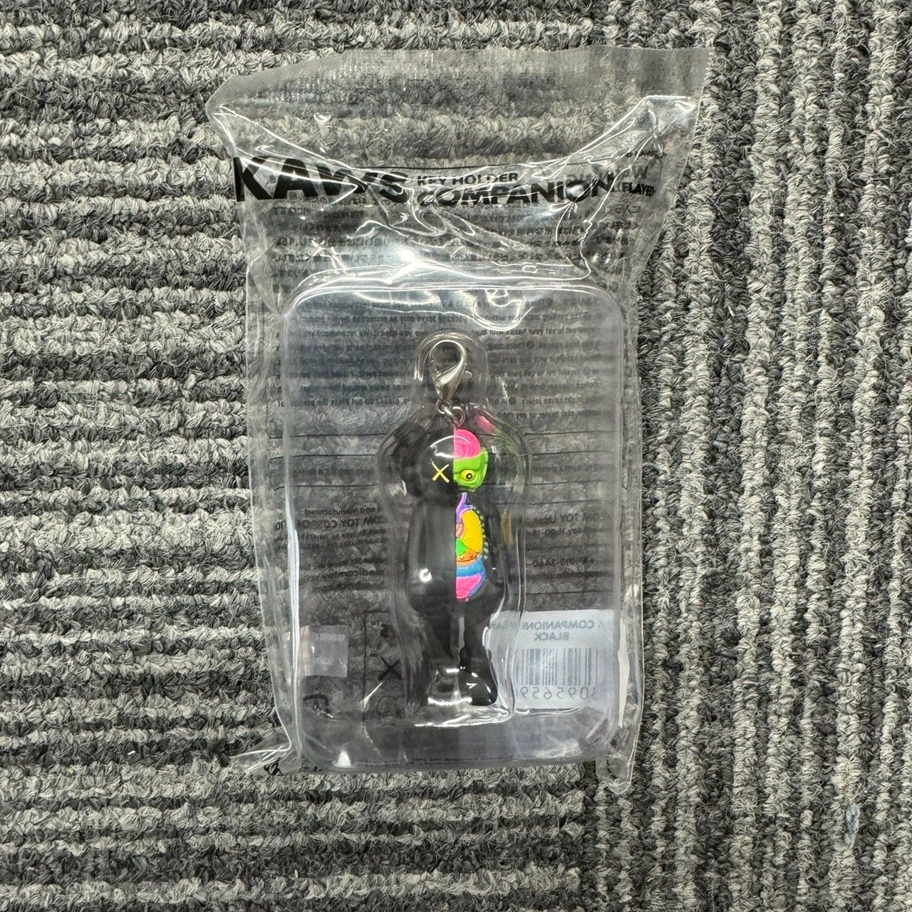 KAWS Tokyo First Flayed Companion Keychain Black カウズ キー