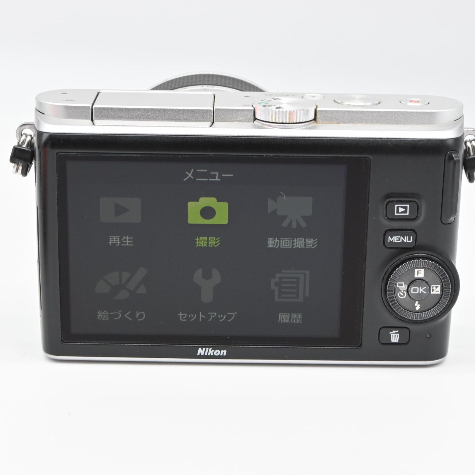 ミラーレス一眼 Nikon1 J3 標準ズームレンズ ニコン Nikon 1 J3 標準ズームレンズキット [ブラック] 価格比較