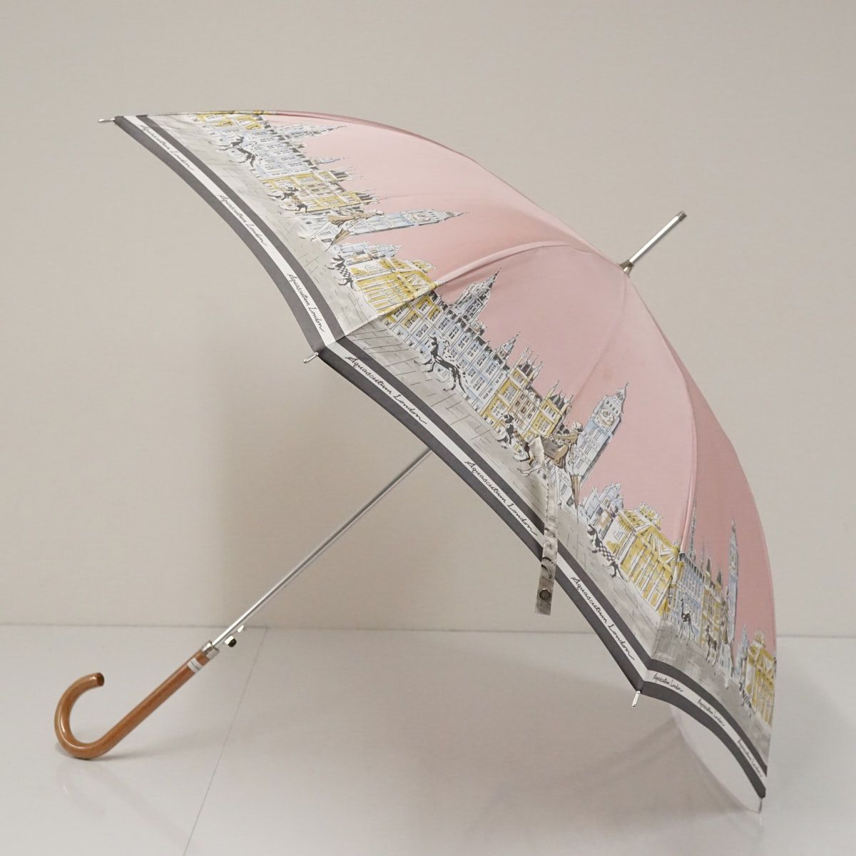 Aquagustum アクアスキュータム　ジャンプ式婦人雨傘新品耐風傘 楽天市場】AQUASCUTUM アクアスキュータム 長傘 雨傘 レディース