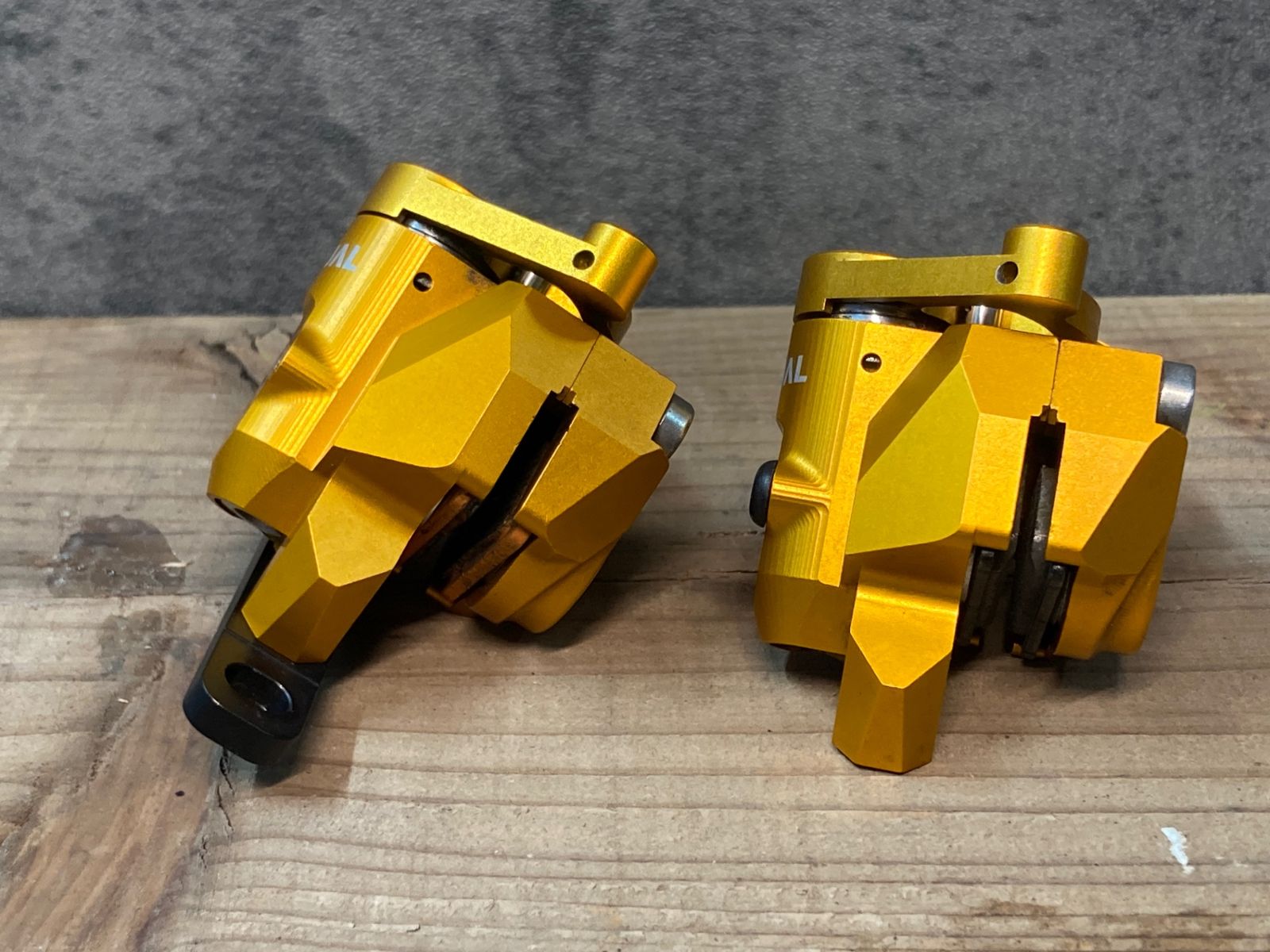 オレンジ フラットマウント