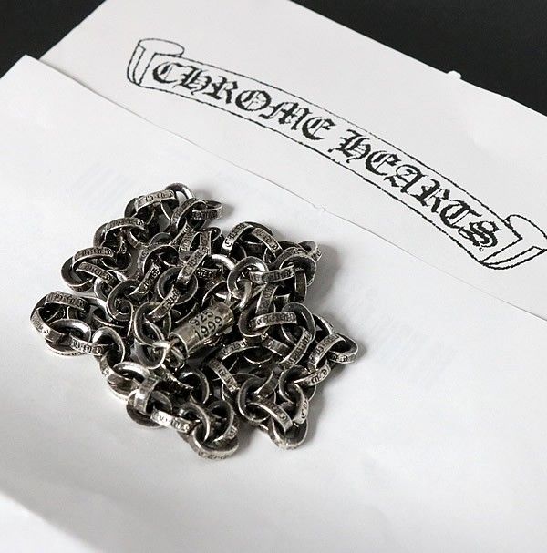 新品 クロムハーツ シルバーマネークリップ クロス 新品 クロムハーツ シルバーマネークリップ クロス