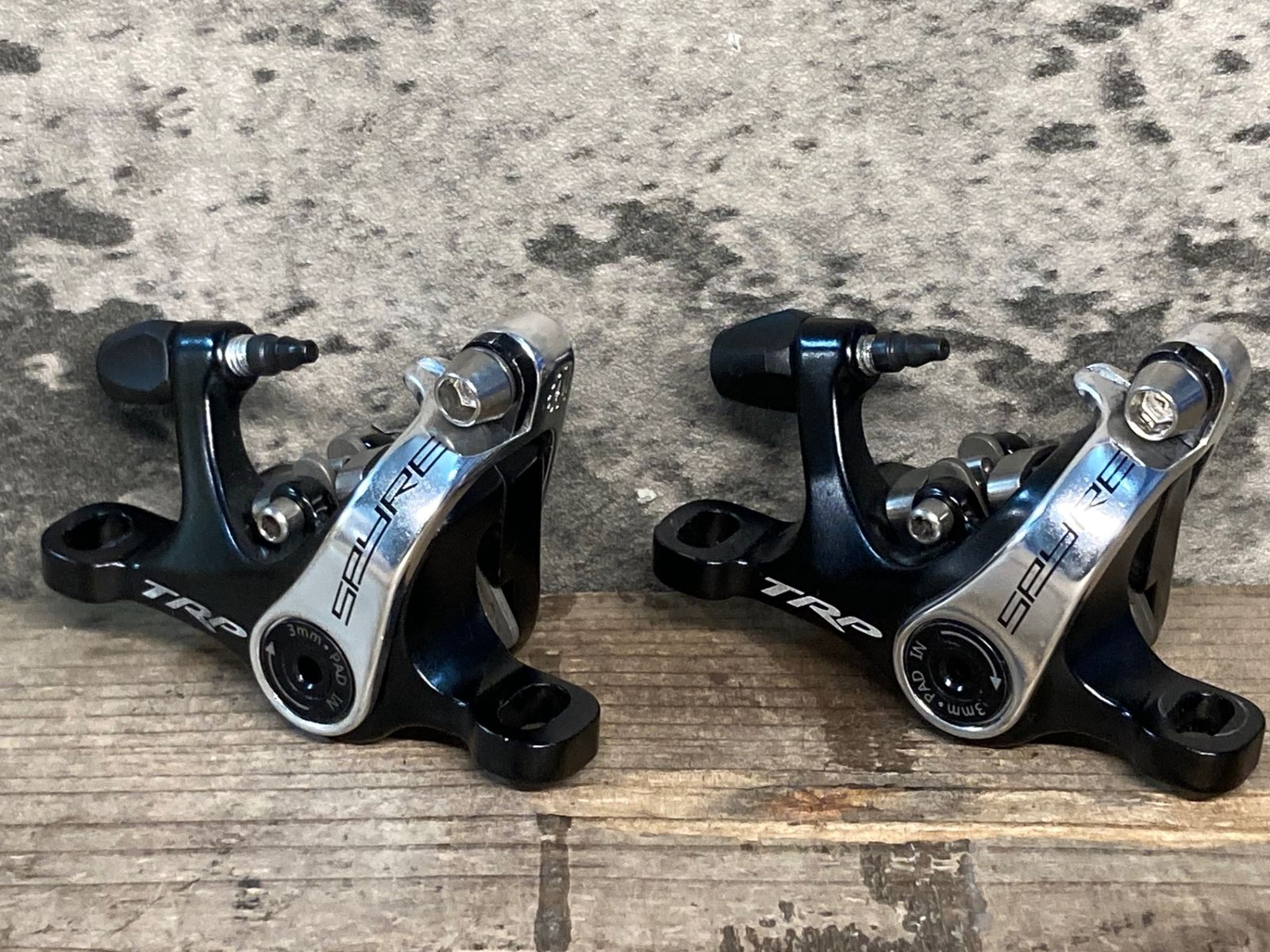 JH885 TRP SPYRE ディスクブレーキ キャリパー 機械式 ポストマウント