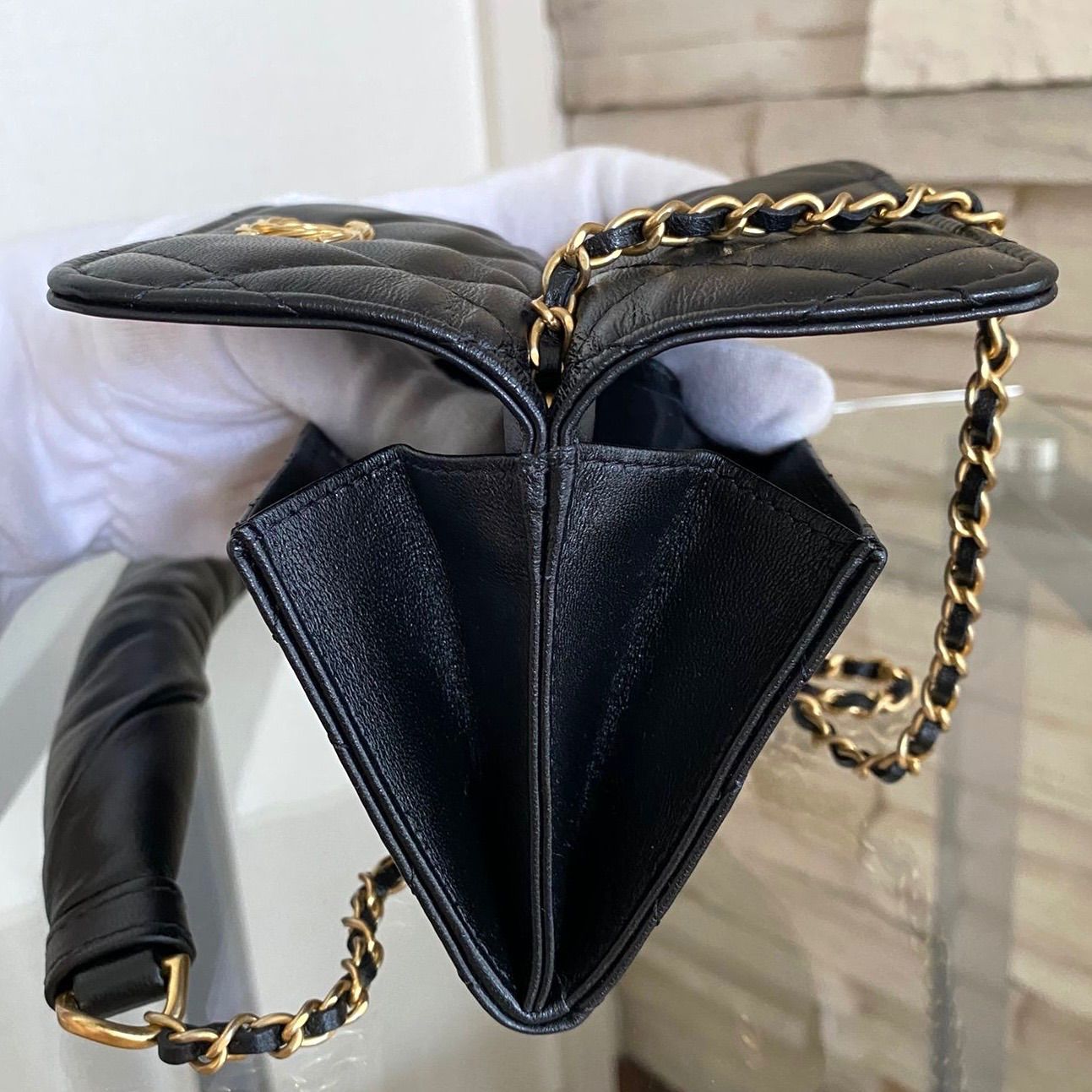 CHANEL】チェーンウォレット ミニバッグ マトラッセ ラムスキン