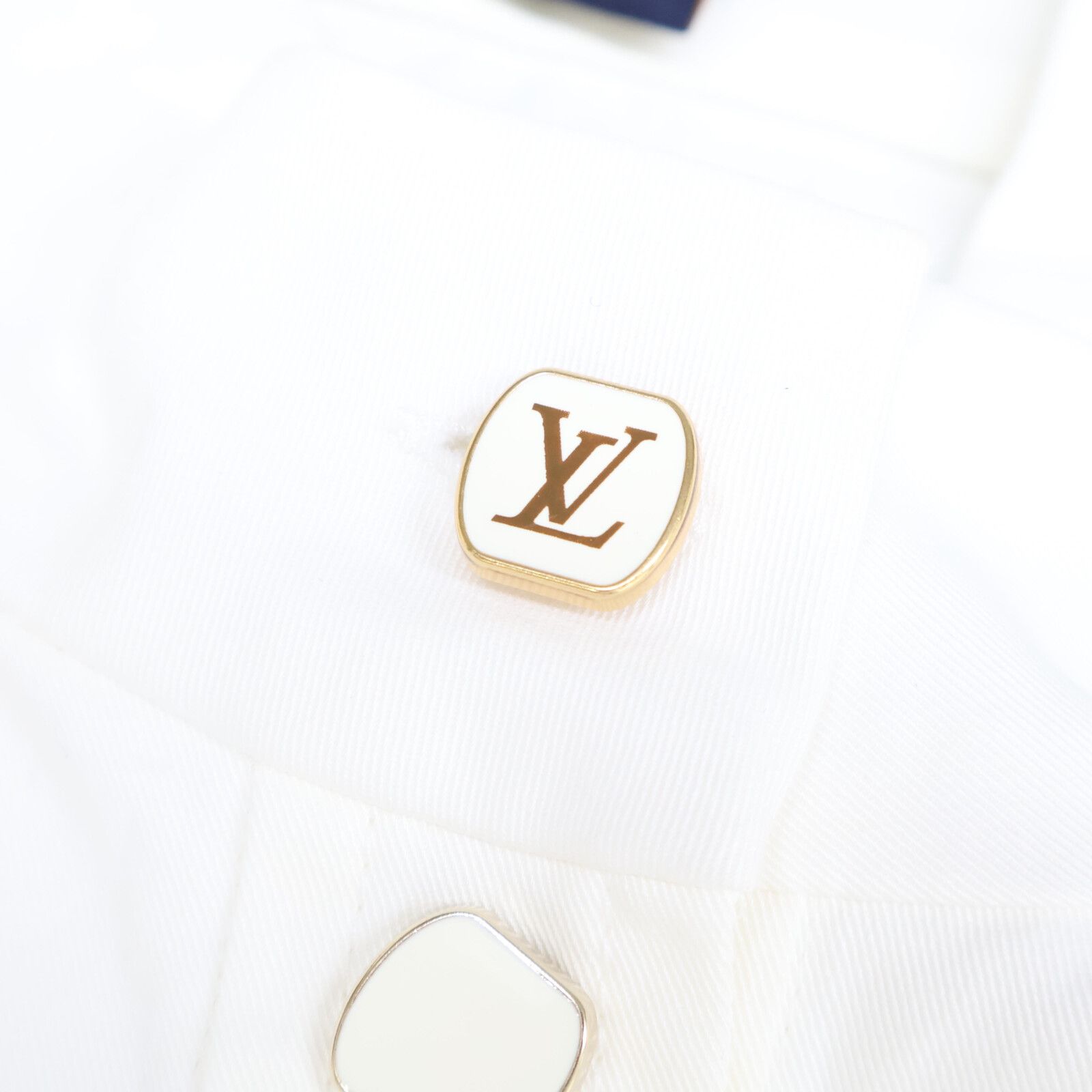 VUITTON