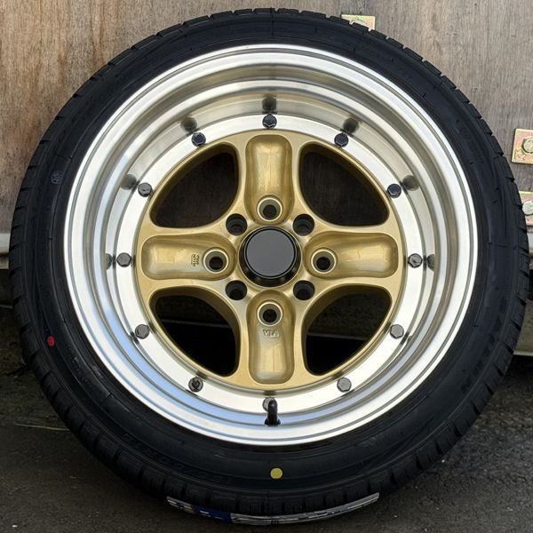 在庫僅か 新品 タイヤホイール4本セット 15インチ 8J ±0 PCD 100 114.3