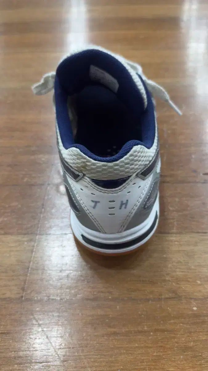 アシックス ローテリブレ 275 体大受験 バドミントン等