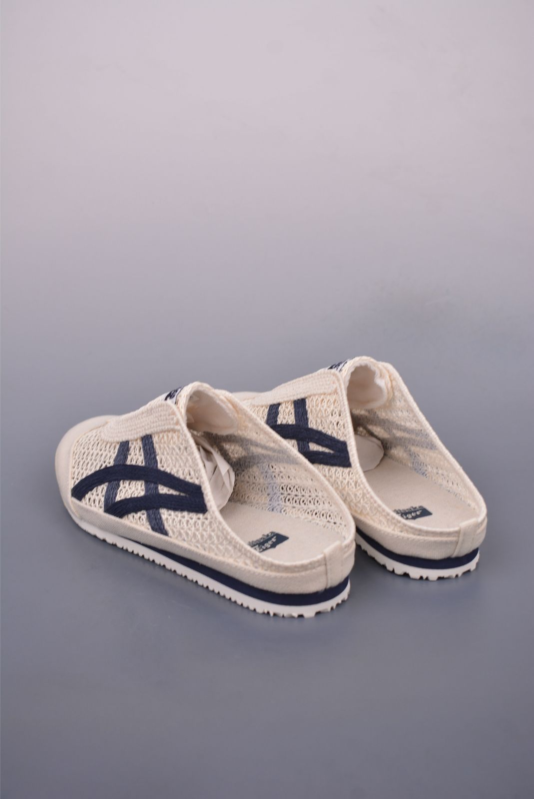 オニツカタイガー