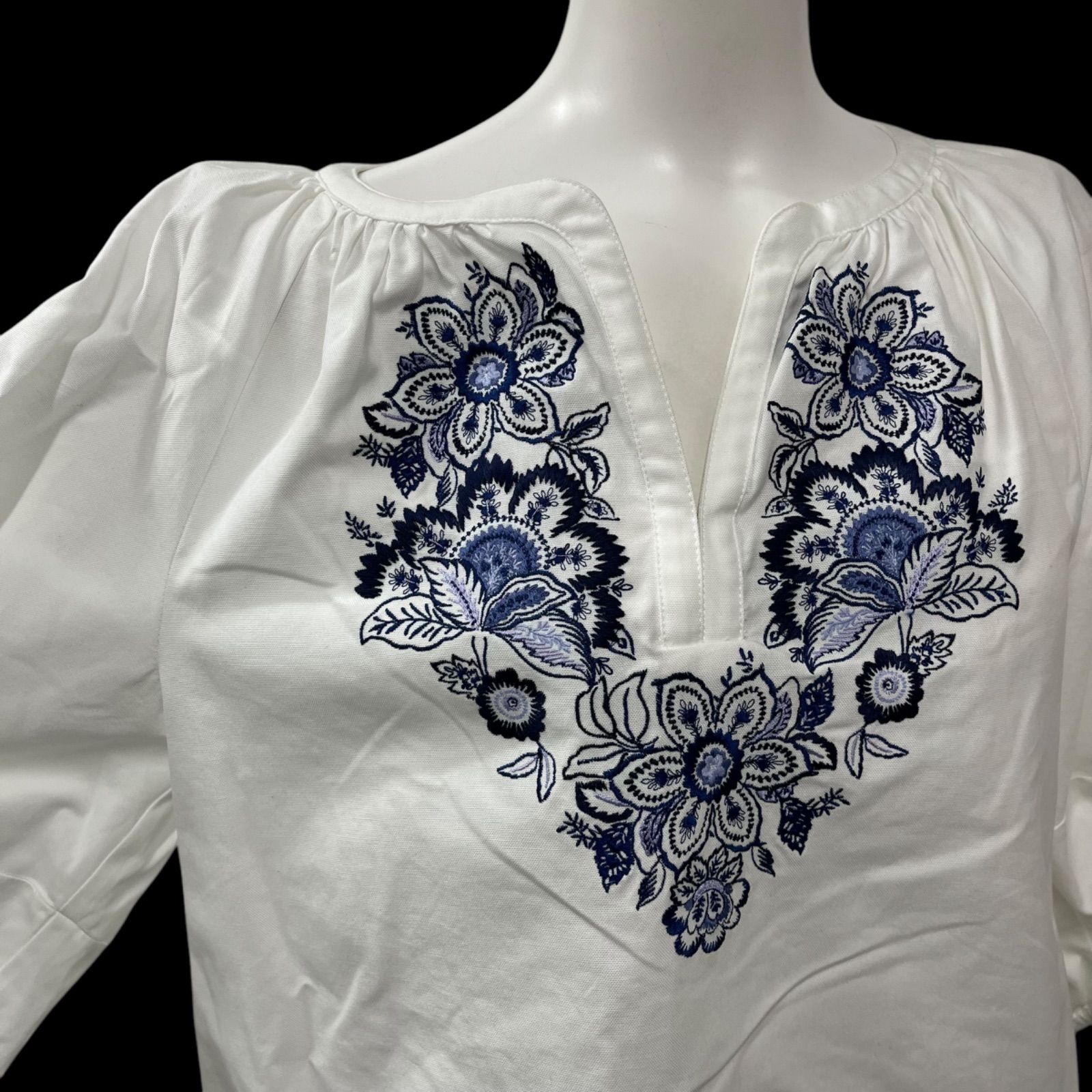 未使用 エトロ ETRO 花柄刺繍 ブラウス シャツ ホワイト 38、M、9号 