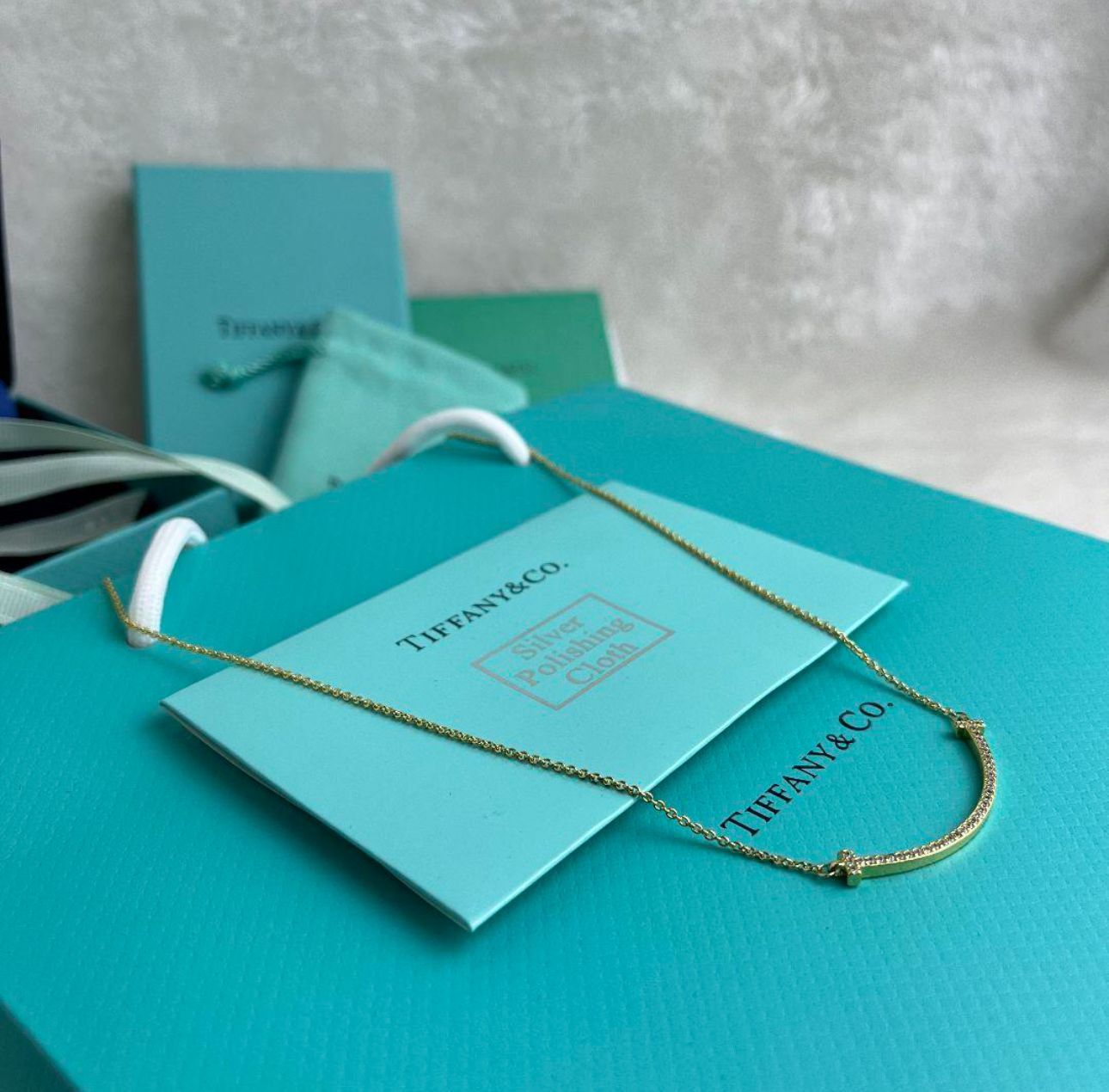 【美品】TIFFANY & Co.ティファニーT スマイル ネックレス  箱付き