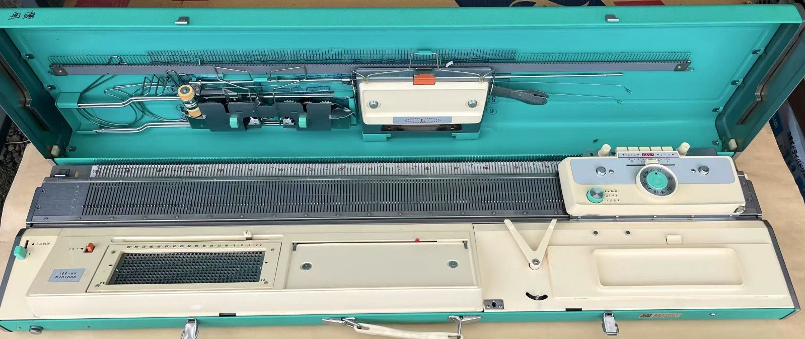手芸素材・材料 ブラザー編み機 オートエル KH-801 ニットリーダーセット
