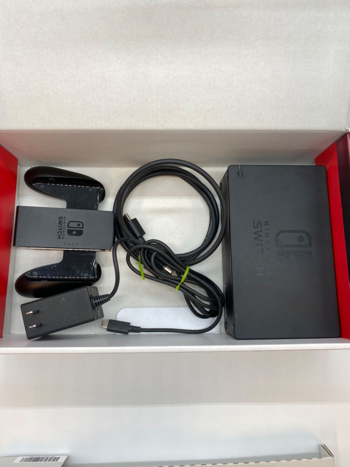 中古美品】Nintendo Switch （スイッチ）本体 - メルカリ