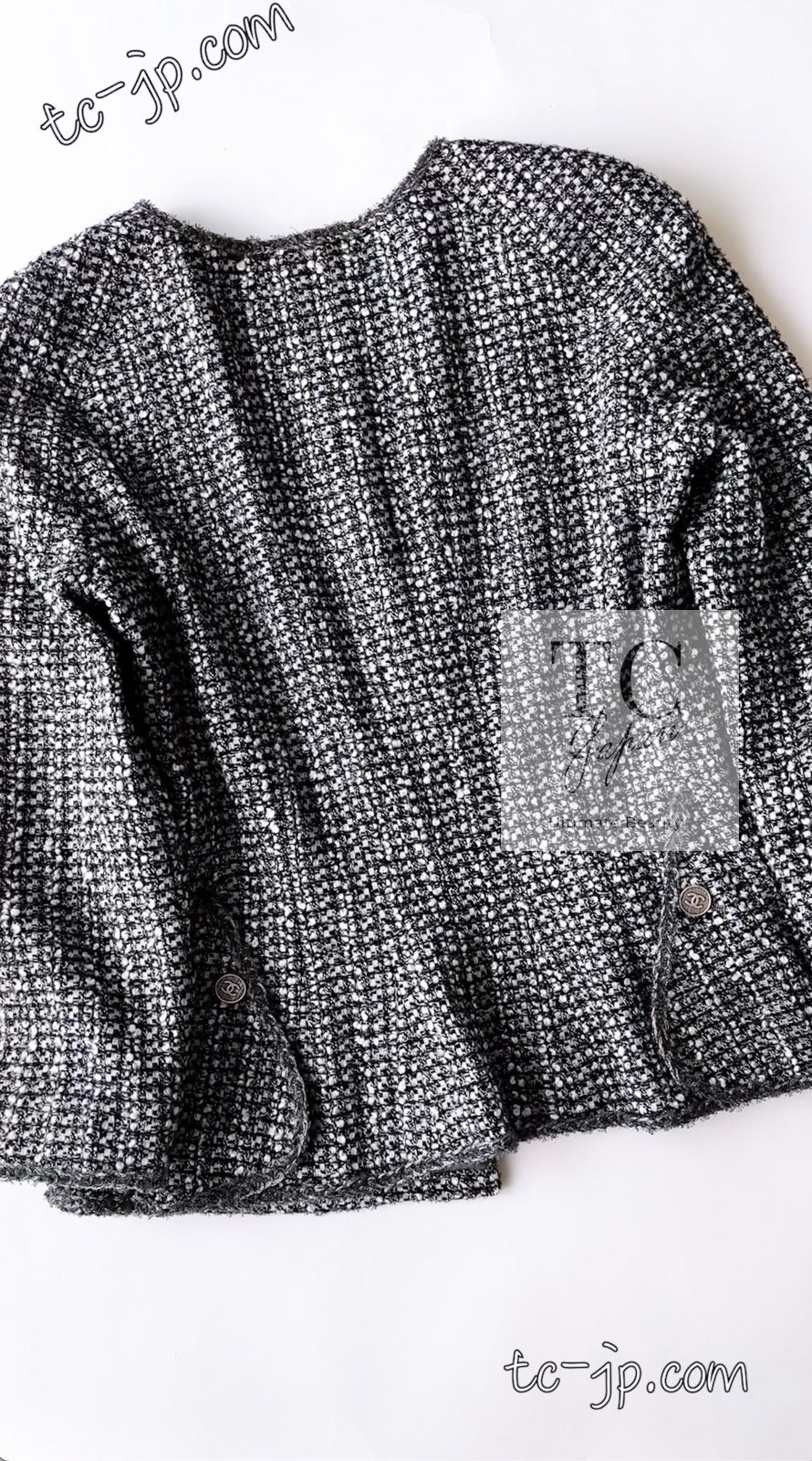 カール・ラガーフェルド　ツイード　ノーカラージャケット　ペプラム　38 シャネル ジャケット CHANEL グレー シルバー メタリック トリム
