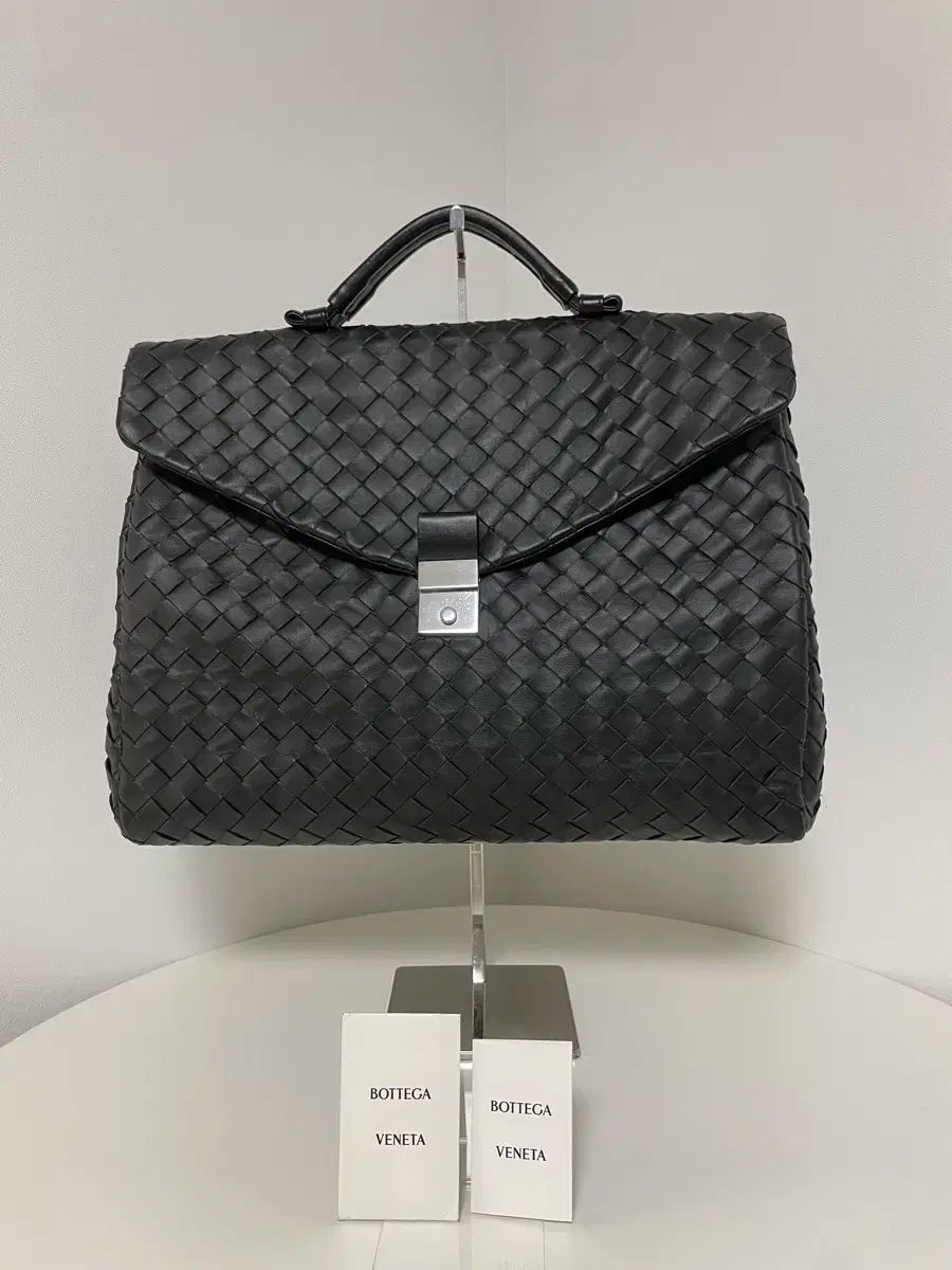Bottega Veneta(ボッテガヴェネタ) イントレチャート ブリーフケース