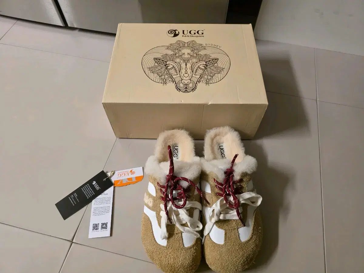 UGG アグ スウェード スニーカー ミュール