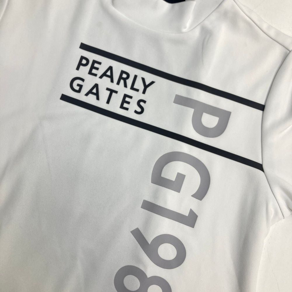 モデル モックネック