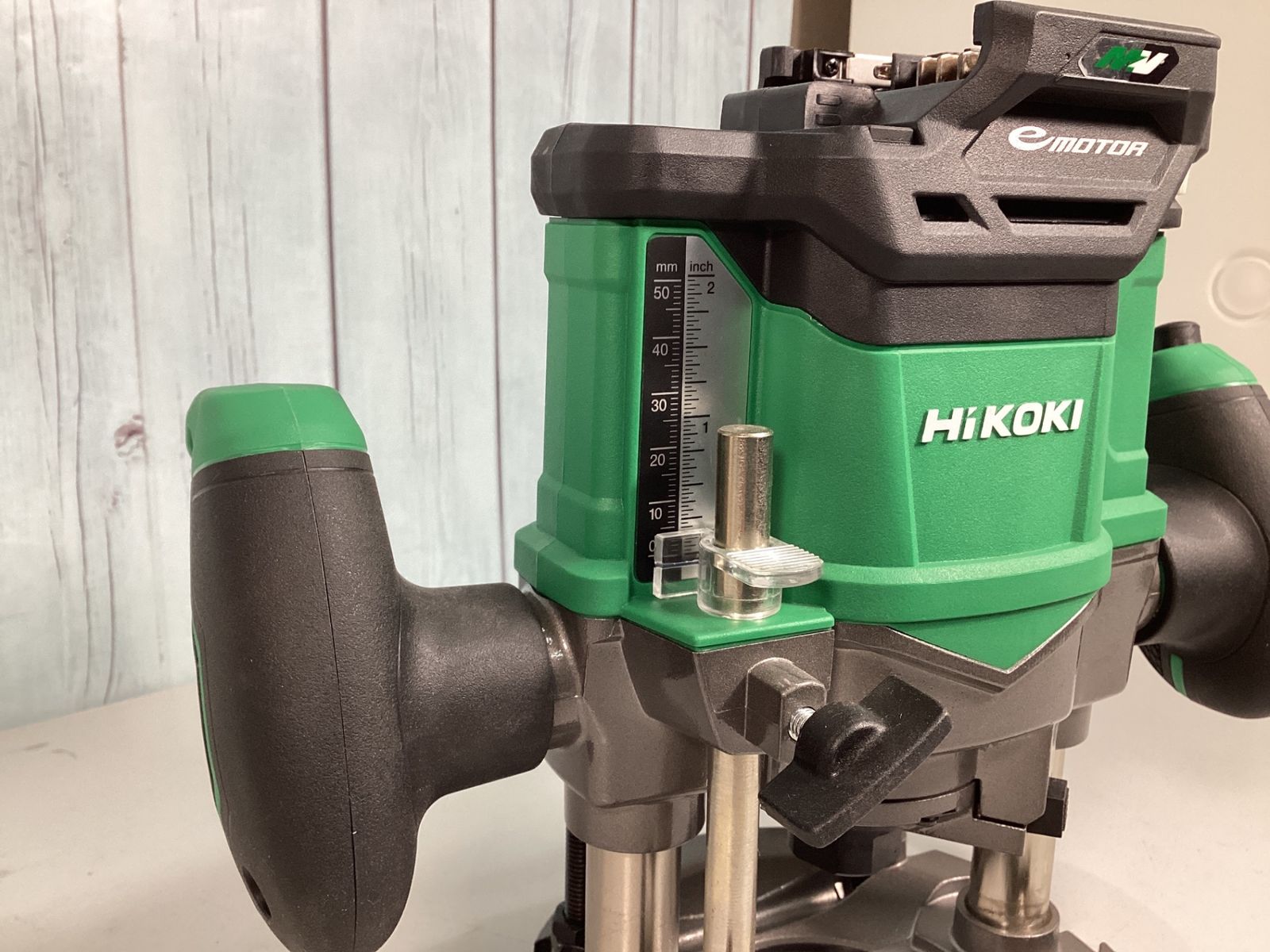 コードレスルーター